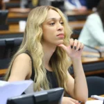 Deputada Erika Hilton durante sessão no plenário da Câmara